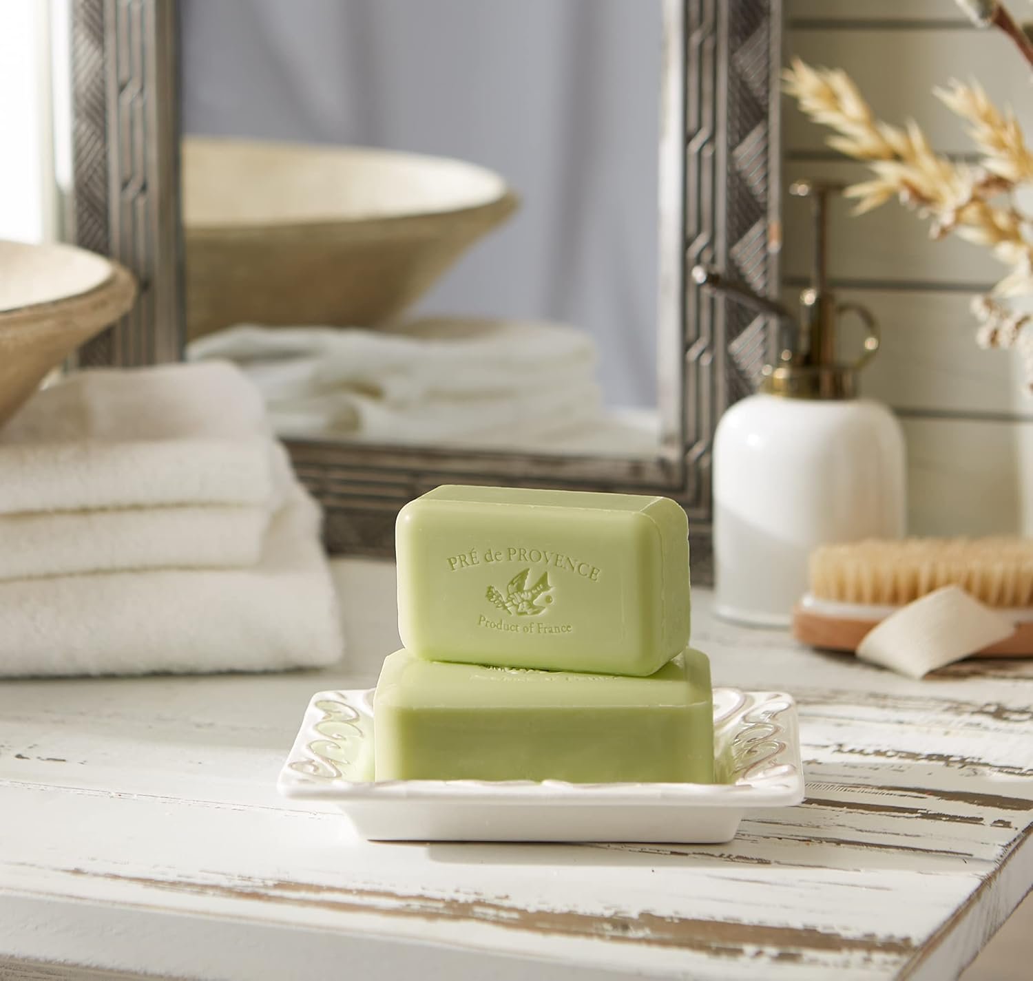 Pre de Provence Artisanal Soap Bar, Natural French Skincare, Enriched with Organic Shea Butter, Quad Milled for Rich, Smooth & Moisturizing Lather, Olive Oil & Lavender, 12.3 Ounce - Image 3