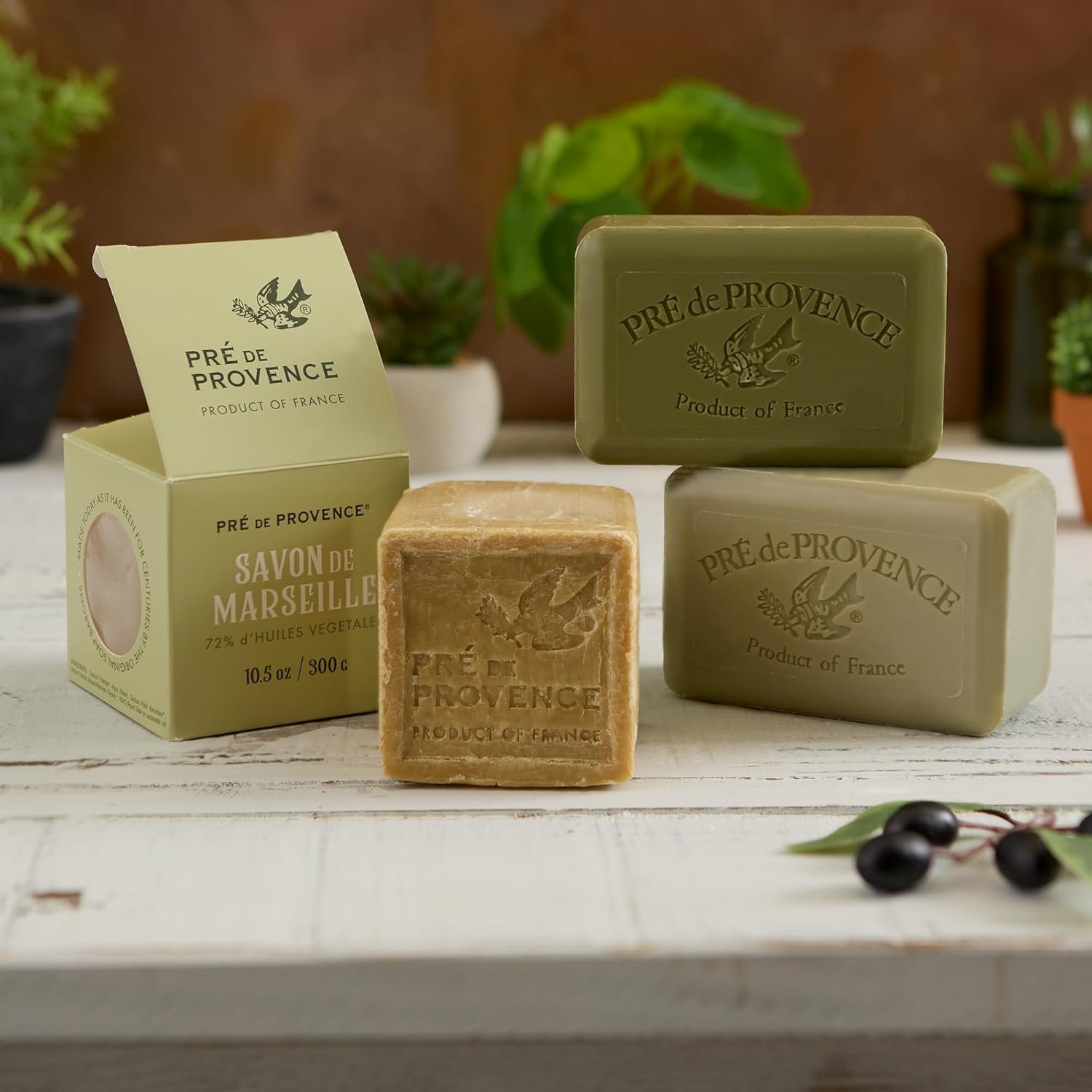 Pre de Provence Artisanal Soap Bar, Natural French Skincare, Enriched with Organic Shea Butter, Quad Milled for Rich, Smooth & Moisturizing Lather, Olive Oil & Lavender, 12.3 Ounce - Image 7
