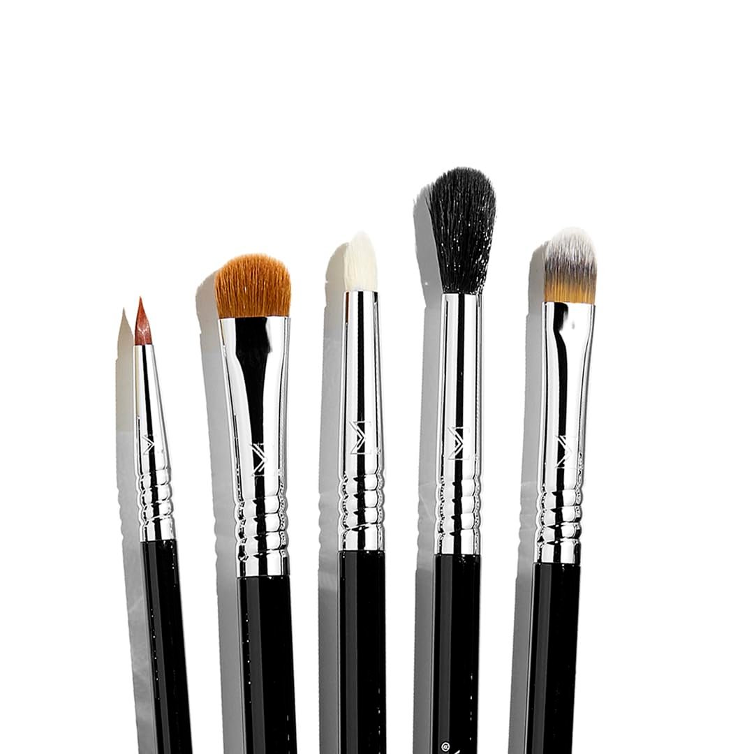 Sigma Beauty Essential Makeup Brushes Set – Professional Grade Makeup Brush Set with Premium Fibers and Sleek, Durable Handles for Face & Eyes, Includes 12 CK001 Black Makeup Brushes - Image 3