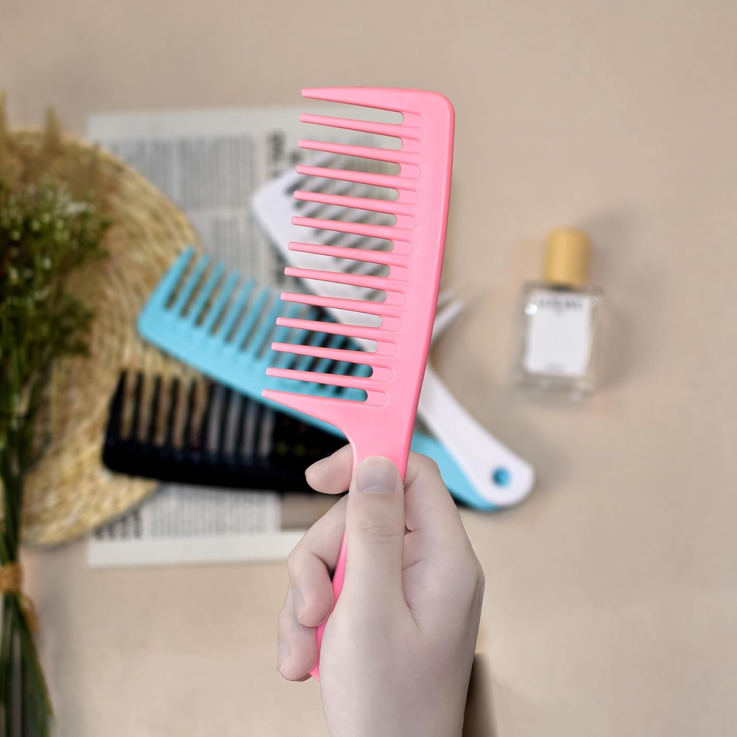 MODENGKONGJIAN 4PCS Wide Tooth Comb, Large Hair Detangling Comb Styling Comb for Curly, Wet, Long Hair with Handgrip (Black & Pink) - Image 5