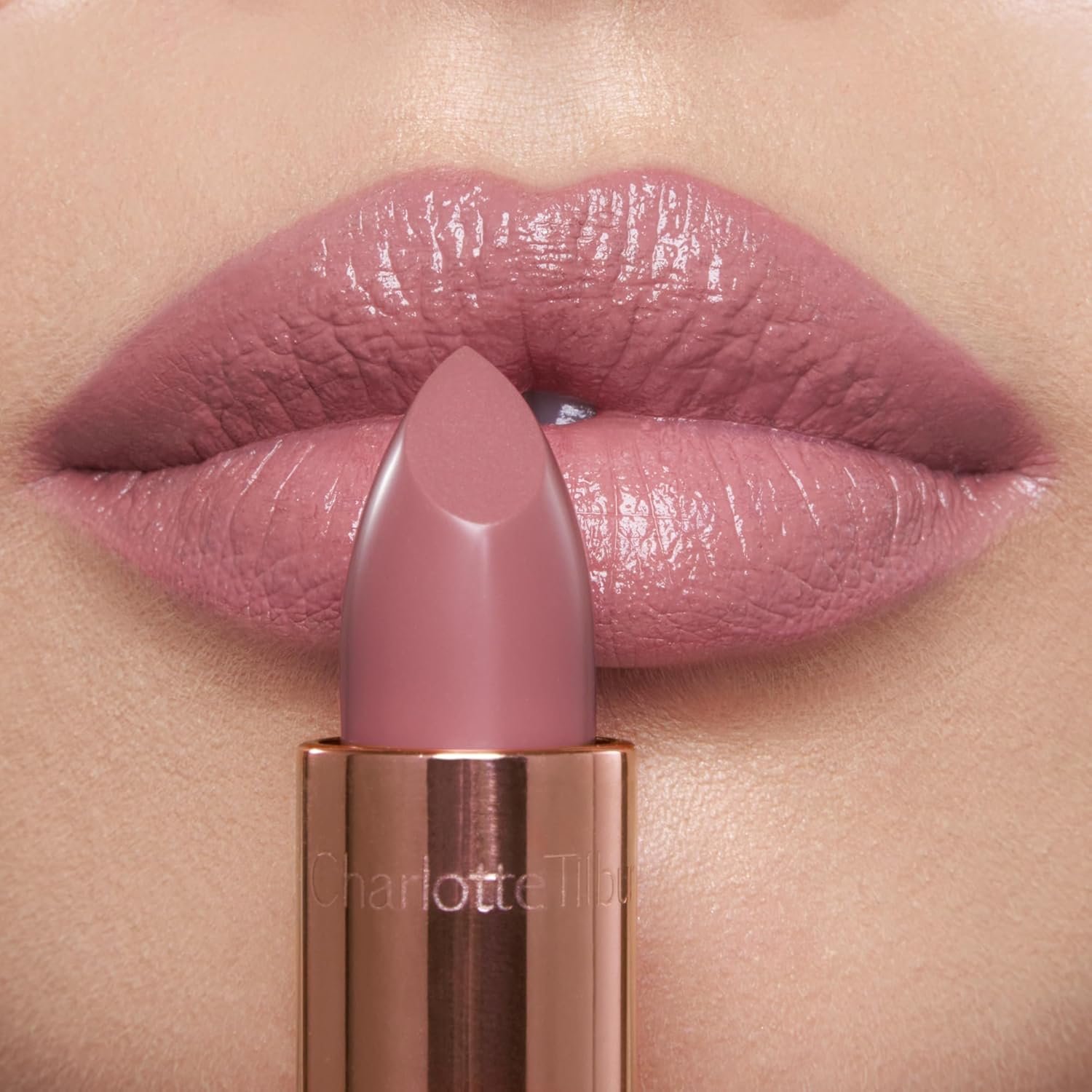 Charlotte Tilbury K.I.S.S.I.N.G Lipstick - Moisturizing & Hydrating Lipstick with Light-Diffusing Pigments for a Luminous Finish & Fuller-Looking Lips - Image 3